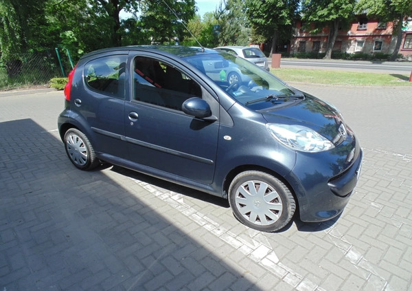 Peugeot 107 cena 7900 przebieg: 107000, rok produkcji 2007 z Żyrardów małe 106